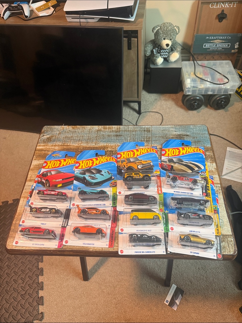 Hot Wheels Assorted Die-Cast Toy Car Pack - Multi-Color - Picture 3 of 5